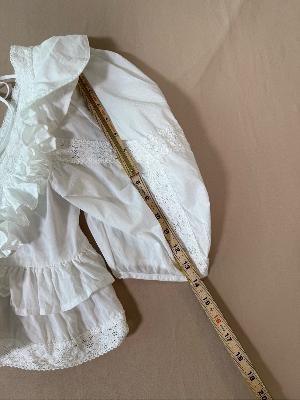 70*F/21*C White Peasant Boho Lace Ruffled Cotton Blouse, size Small. - Picture 10 of 12